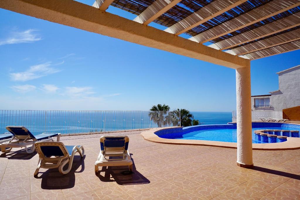 2 bed apartments - flats in Benitachell