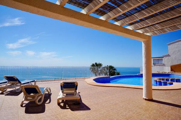2 bed apartments - flats in Benitachell