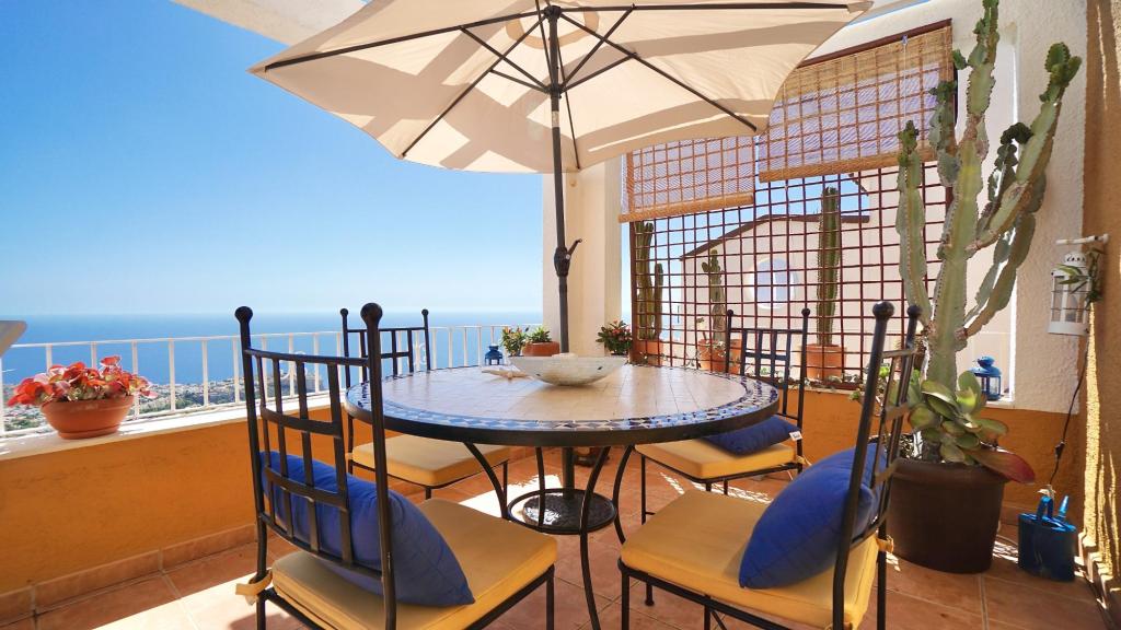 2 bed apartments - flats in Benitachell