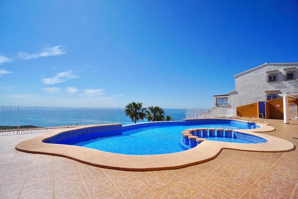 2 bed apartments - flats in Benitachell