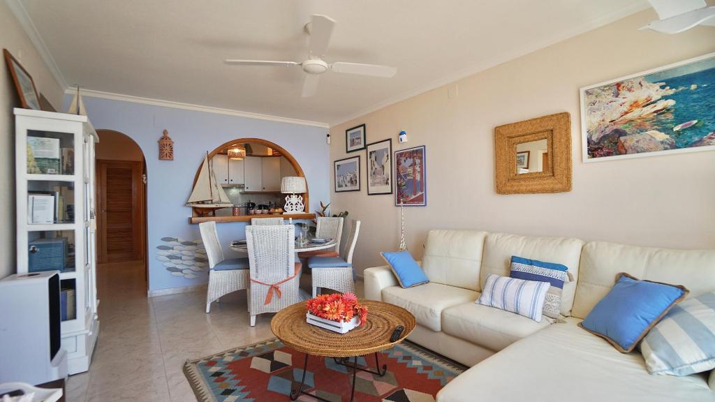 2 bed apartments - flats in Benitachell