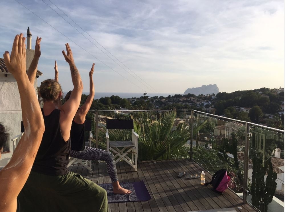 Francesca Stutely - Yoga & Wellbeing