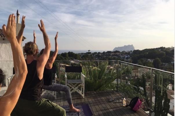 Francesca Stutely - Yoga & Wellbeing