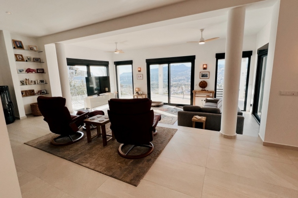 4 bed villa in Moraira