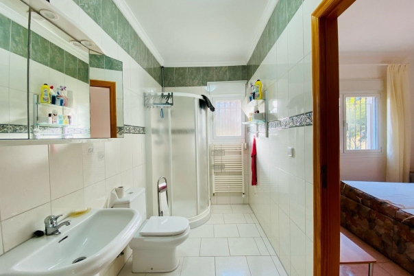 5 bed casa / chalet in Calpe / Calp
