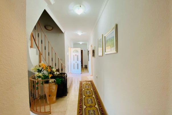 5 bed casa / chalet in Calpe / Calp