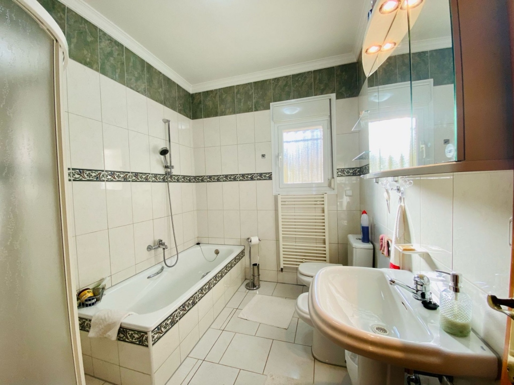 5 bed casa / chalet in Calpe / Calp
