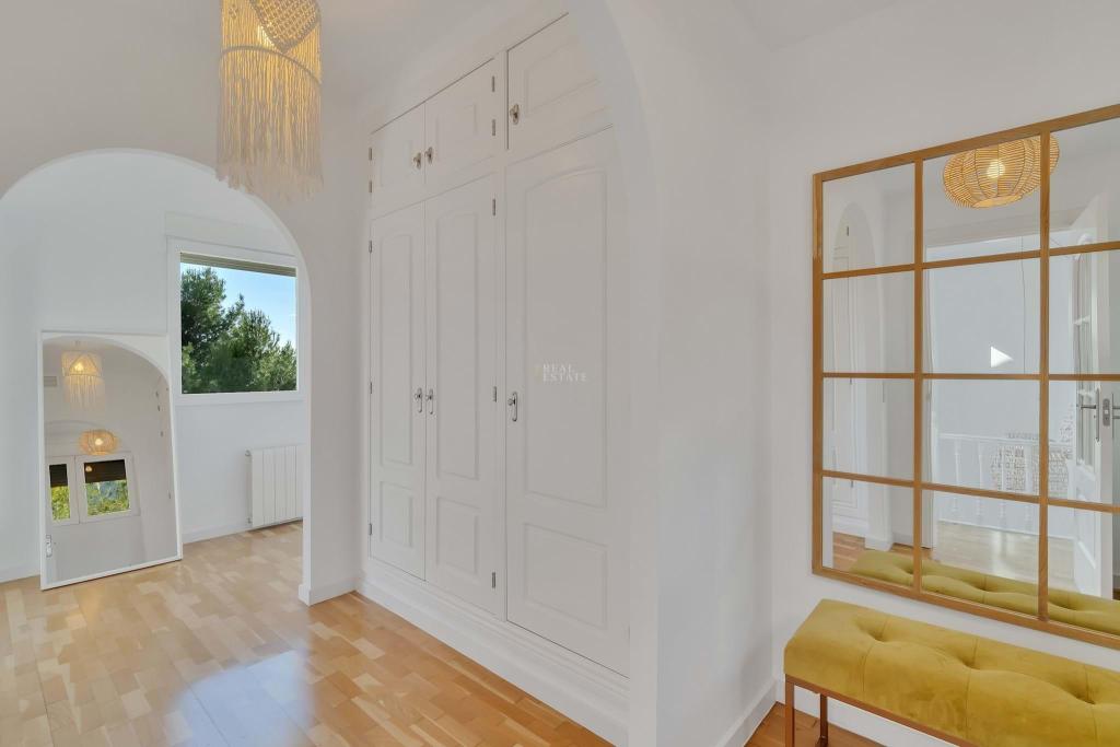 4 bed villa in Altea