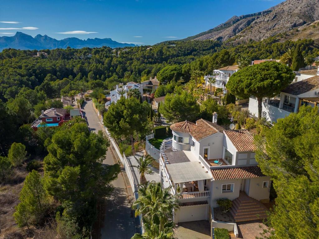 4 bed villa in Altea
