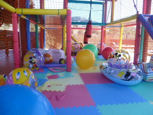 Brevis Moraira - Mini Golf, Bar, Tapas, Barbecue, Paella & Kids Parties