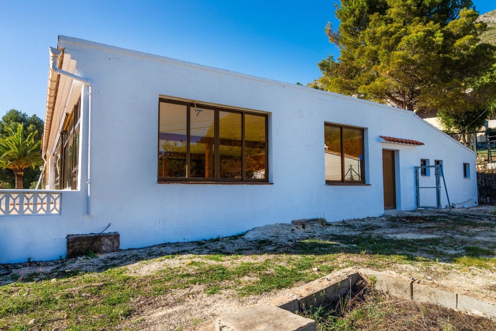 commercial_premises in Alcalalí