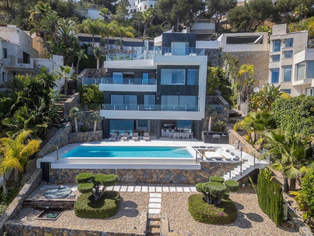 5 bed villas in Javea