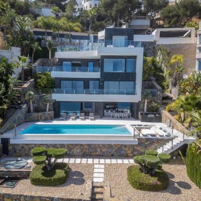 5 bed villas in Javea
