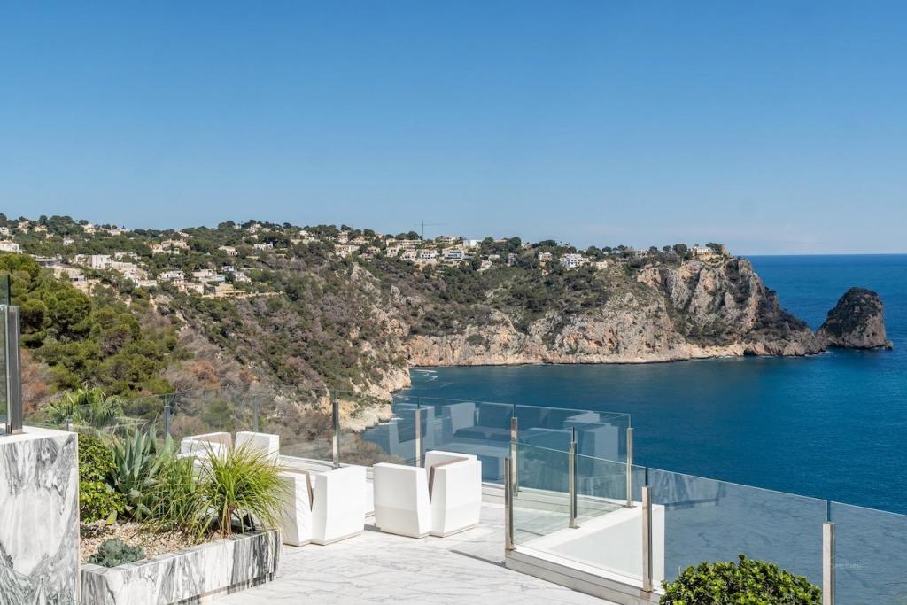 5 bed villas in Javea