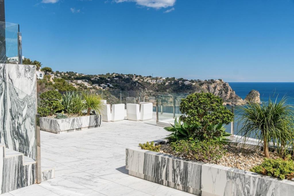 5 bed villas in Javea