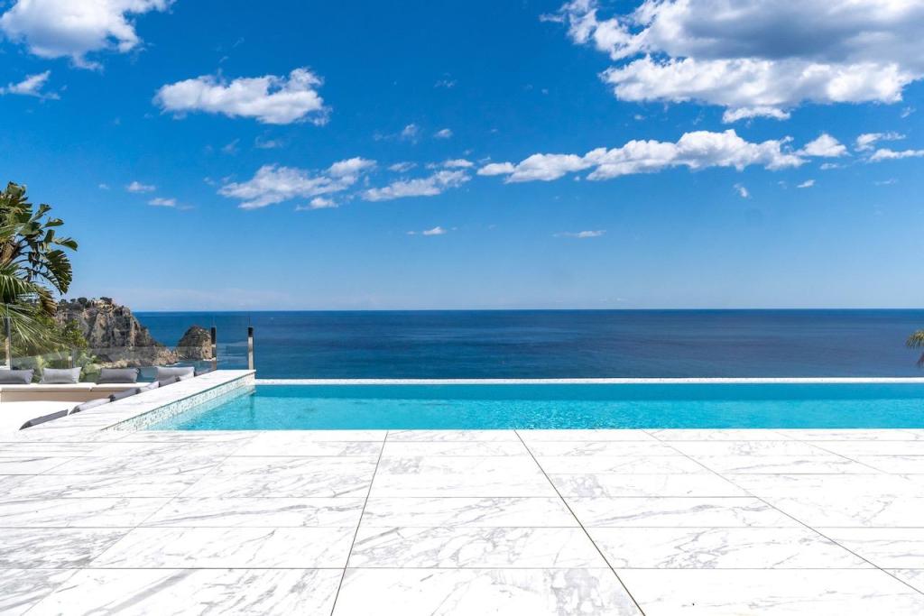 5 bed villas in Javea