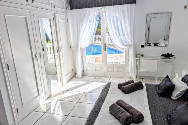 3 bed villas in Moraira