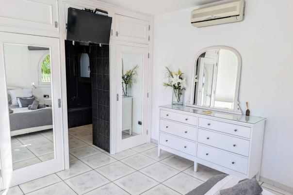 3 bed villas in Moraira