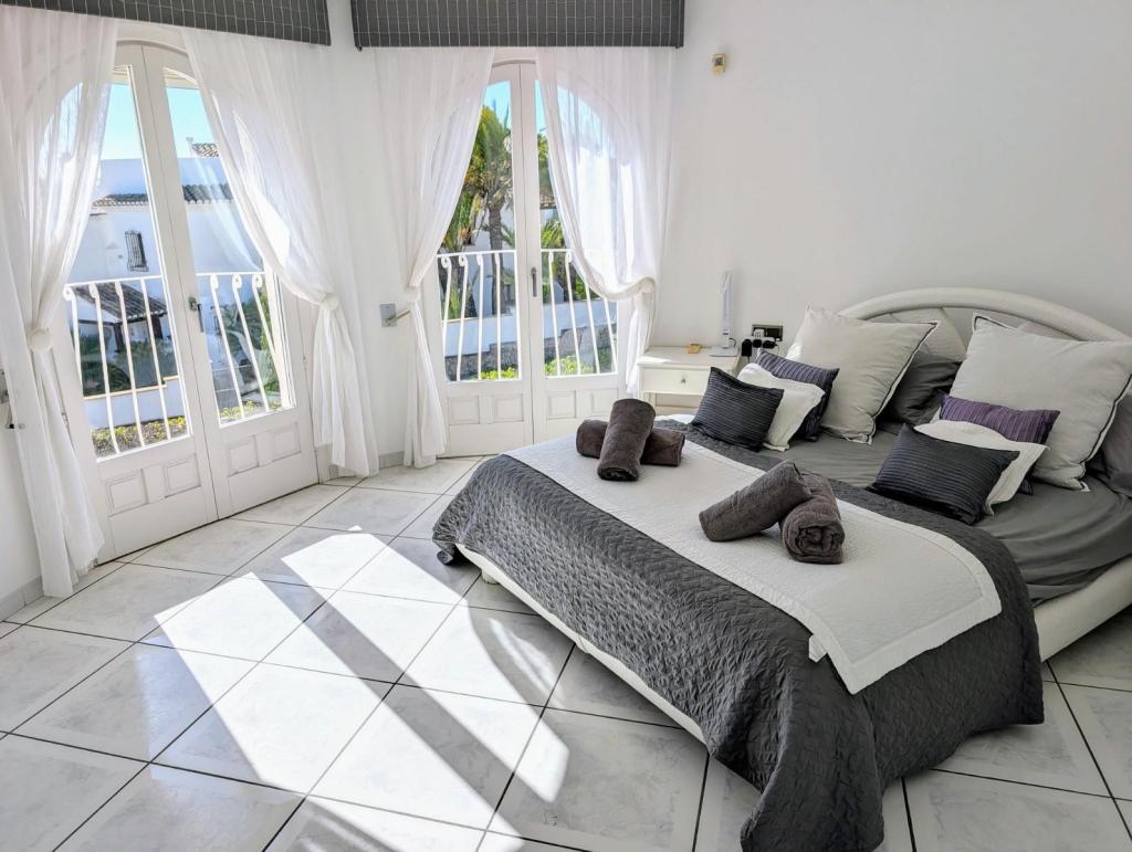 3 bed villas in Moraira