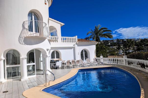 3 bed villas in Moraira