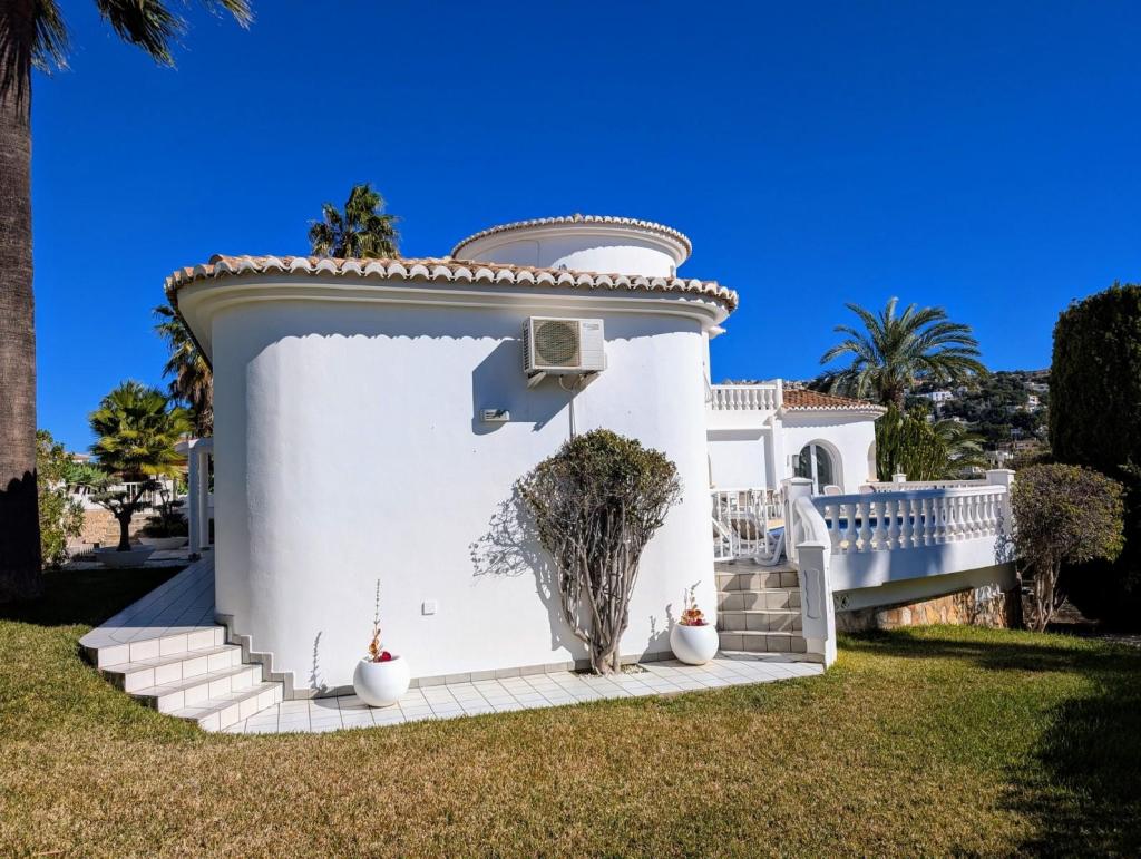 3 bed villas in Moraira