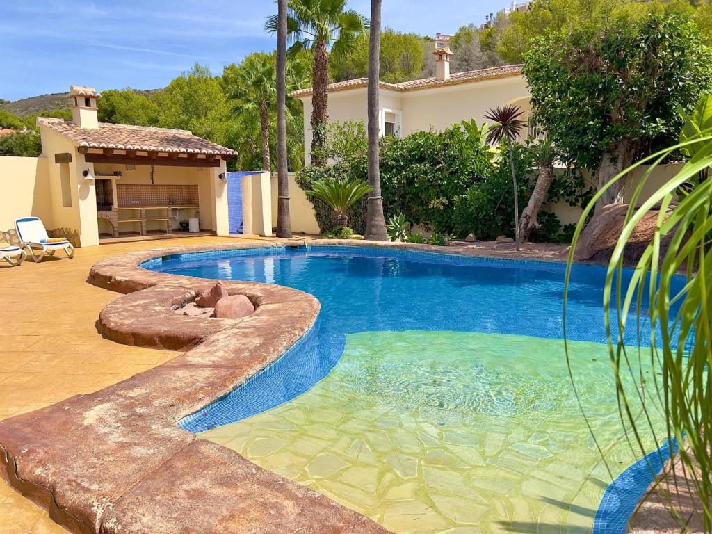 5 bed villa in Moraira