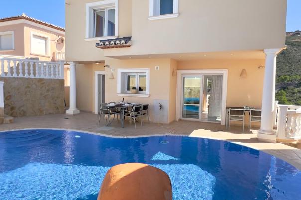 3 bed villa in Benitachell