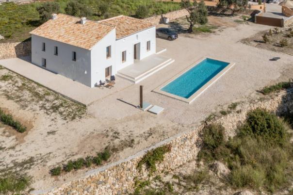3 bed country houses - fincas in Moraira