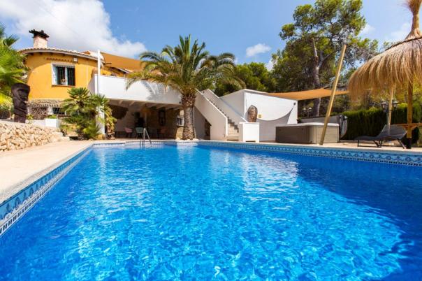 4 bed villa in Benissa