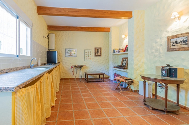 5 bed villa in Altea