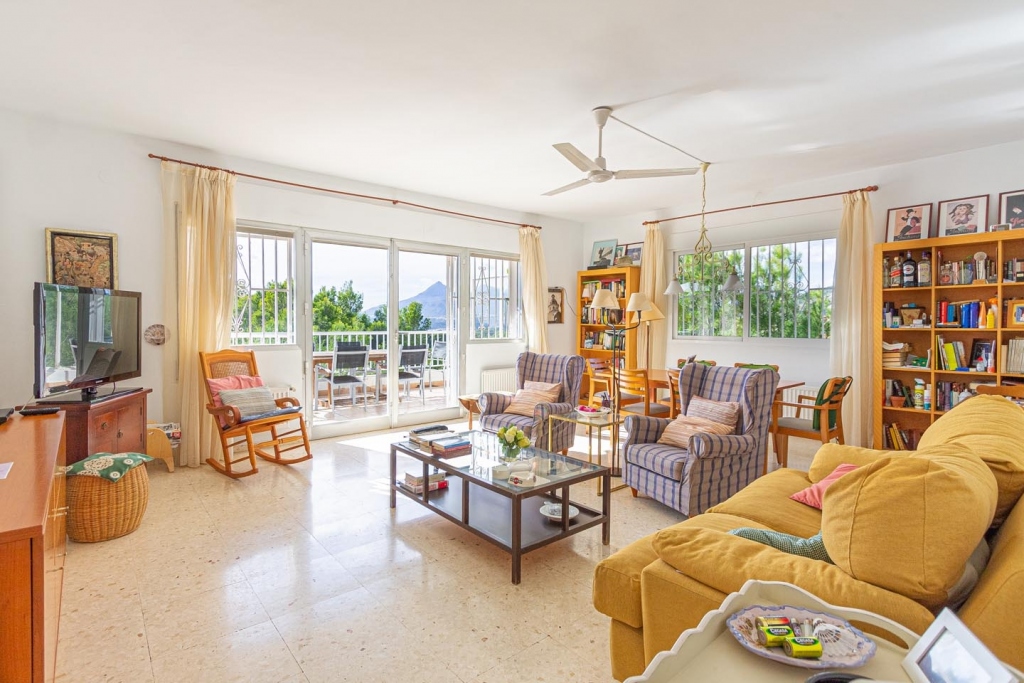 5 bed villa in Altea
