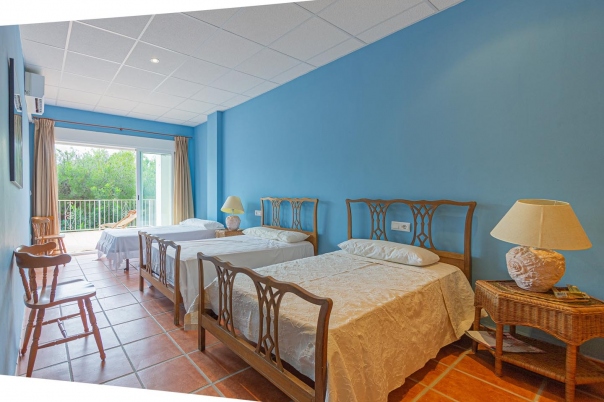 5 bed villa in Altea