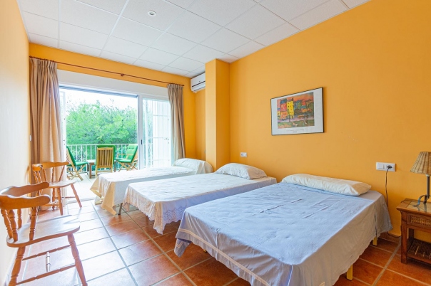 5 bed villa in Altea