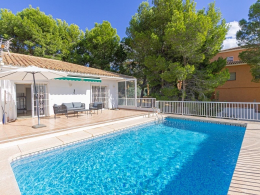 5 bed villa in Altea