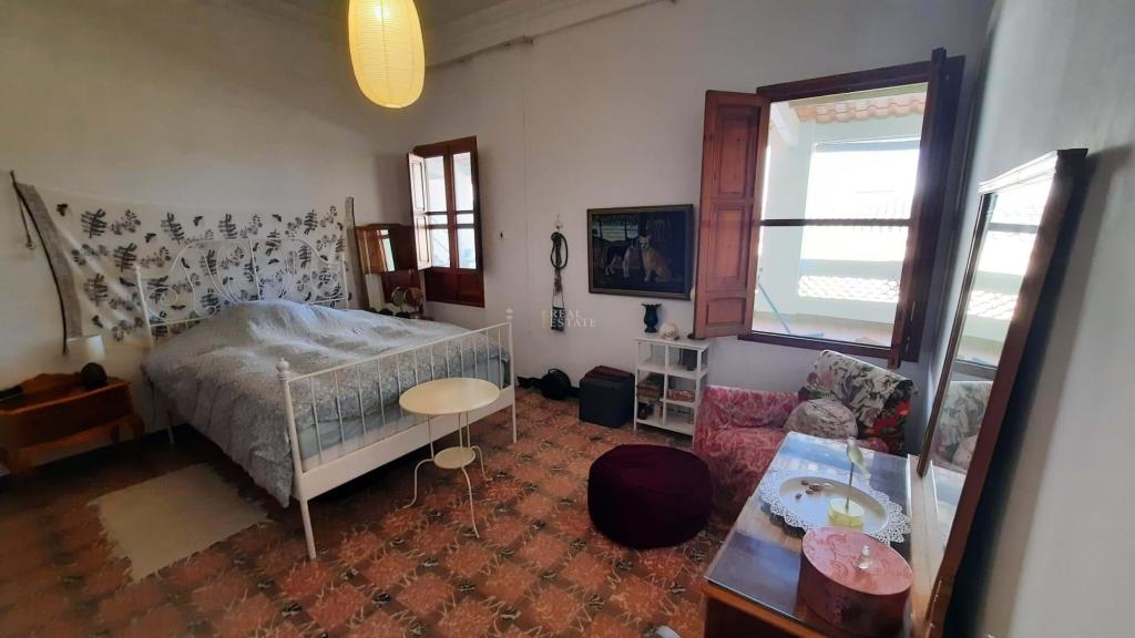 8 bed townhouse in Sanet y Negrals