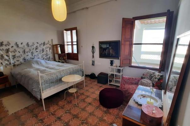 8 bed townhouse in Sanet y Negrals