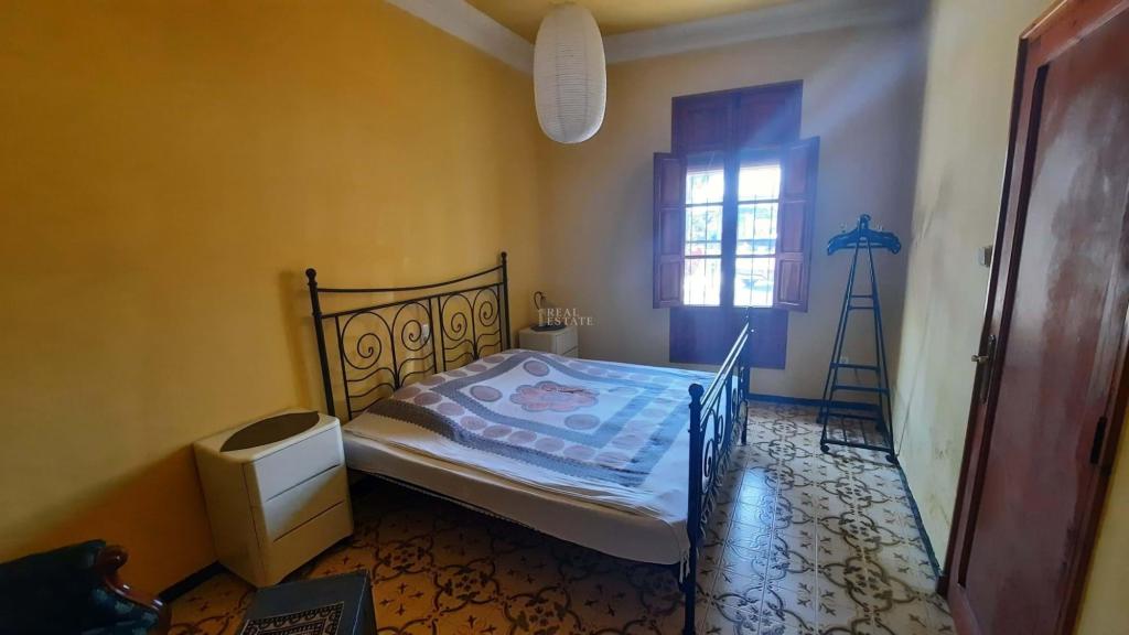 8 bed townhouse in Sanet y Negrals
