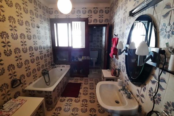 8 bed townhouse in Sanet y Negrals