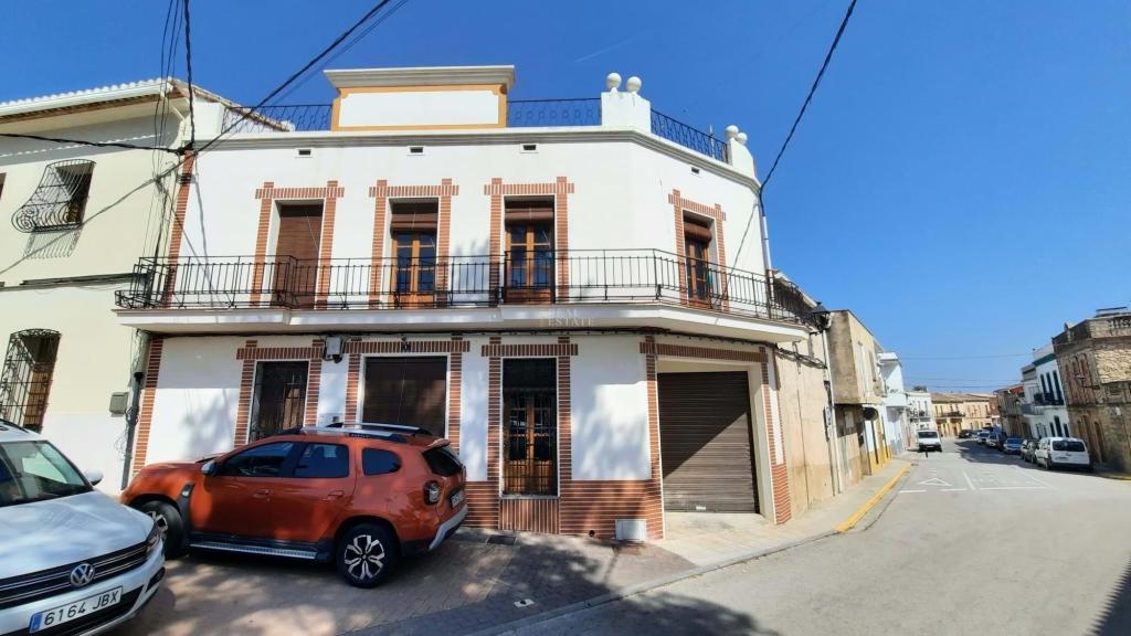 8 bed townhouse in Sanet y Negrals