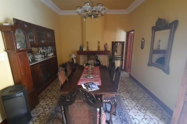 8 bed townhouse in Sanet y Negrals