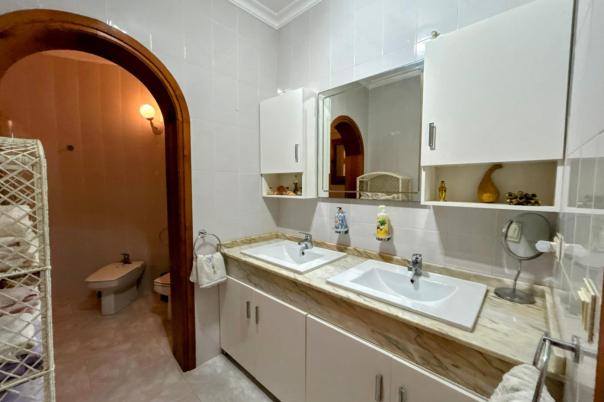 4 bed villa in Jalón
