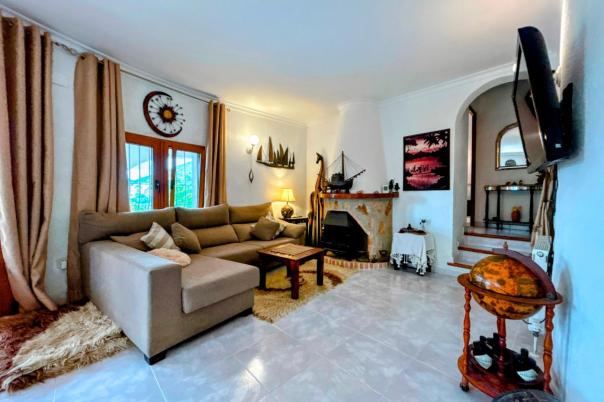4 bed villa in Jalón