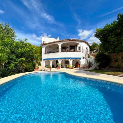 4 bed villa in Jalón