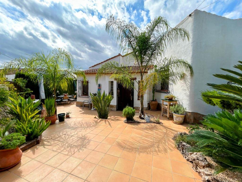 4 bed villa in Jalón