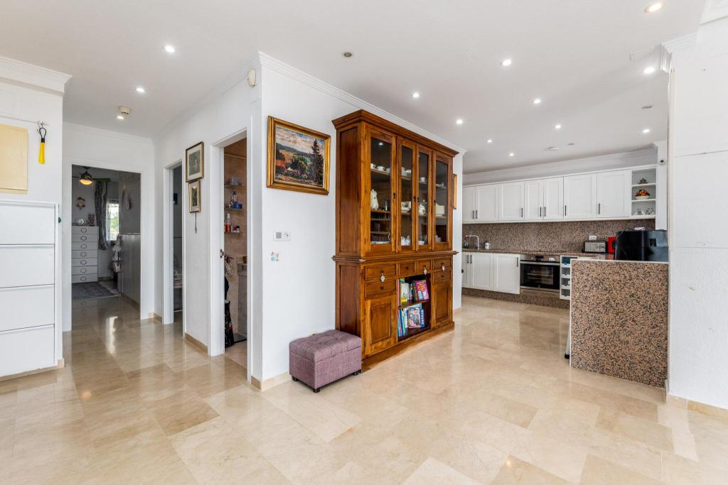 2 bed apartment in Altea