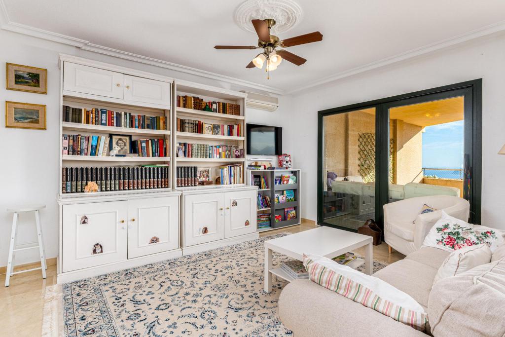 2 bed apartment in Altea