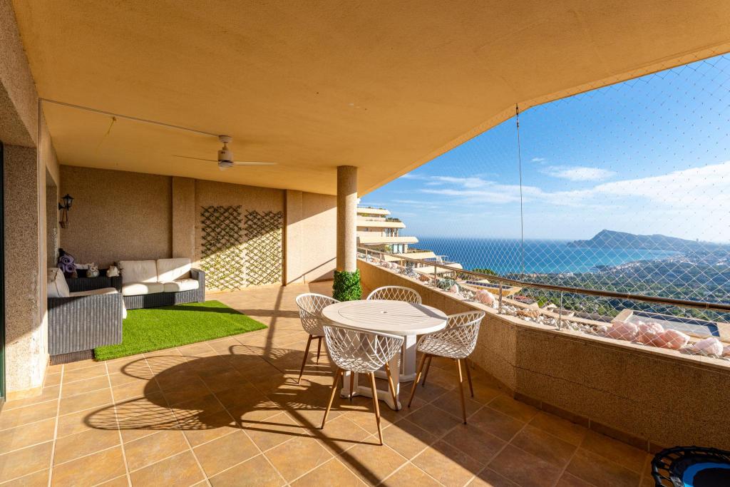 2 bed apartment in Altea