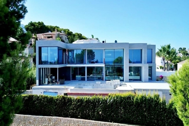 6 bed villa in Moraira