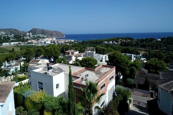 6 bed villa in Moraira