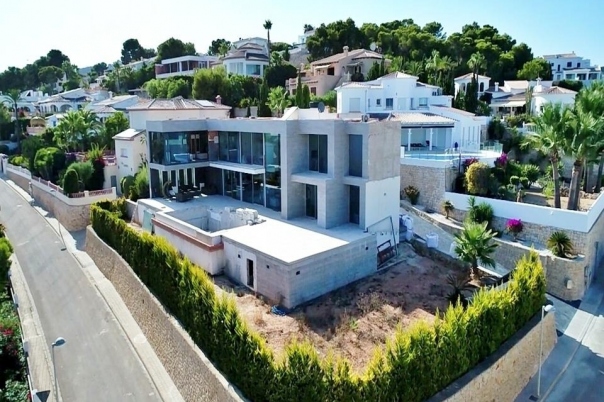 6 bed villa in Moraira
